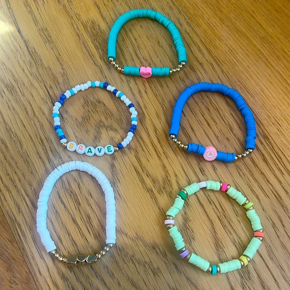 Fun set of‎ 5 blue-toned friendship bracelets